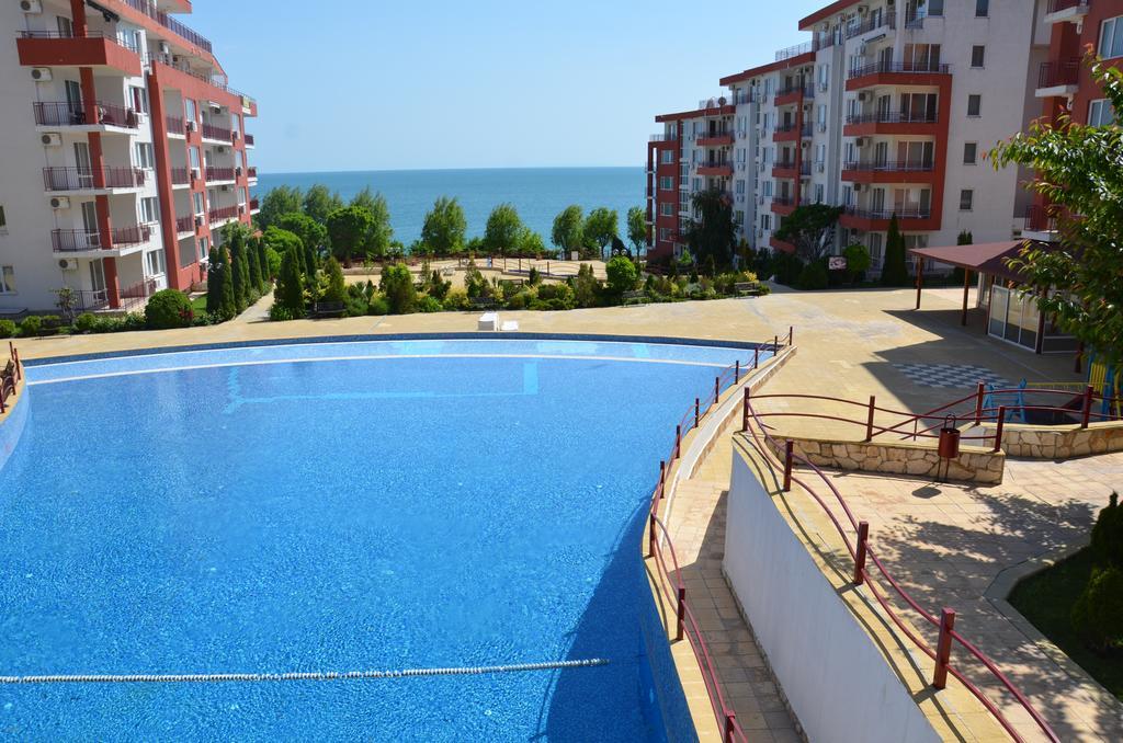 Single Private Apartments In Marina View Fort Beach Sveti Vlas Ngoại thất bức ảnh