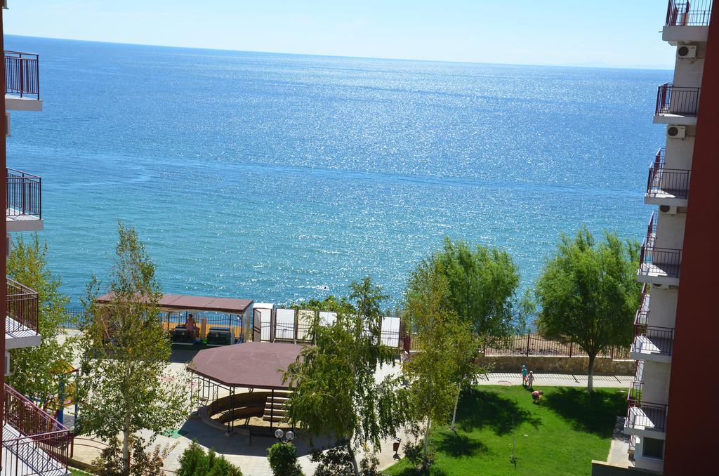 Single Private Apartments In Marina View Fort Beach Sveti Vlas Ngoại thất bức ảnh