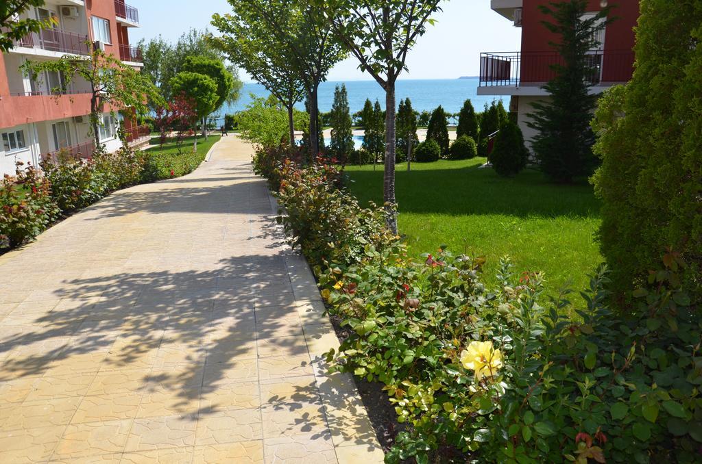 Single Private Apartments In Marina View Fort Beach Sveti Vlas Ngoại thất bức ảnh