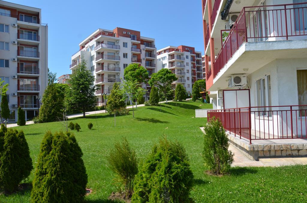 Single Private Apartments In Marina View Fort Beach Sveti Vlas Ngoại thất bức ảnh