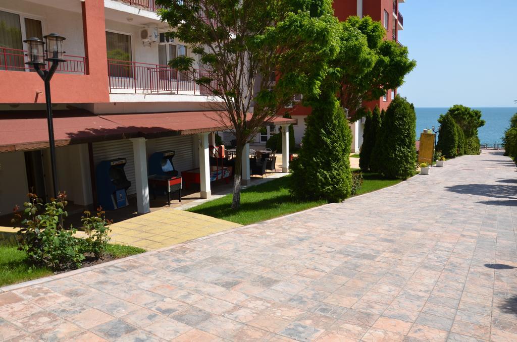 Single Private Apartments In Marina View Fort Beach Sveti Vlas Ngoại thất bức ảnh