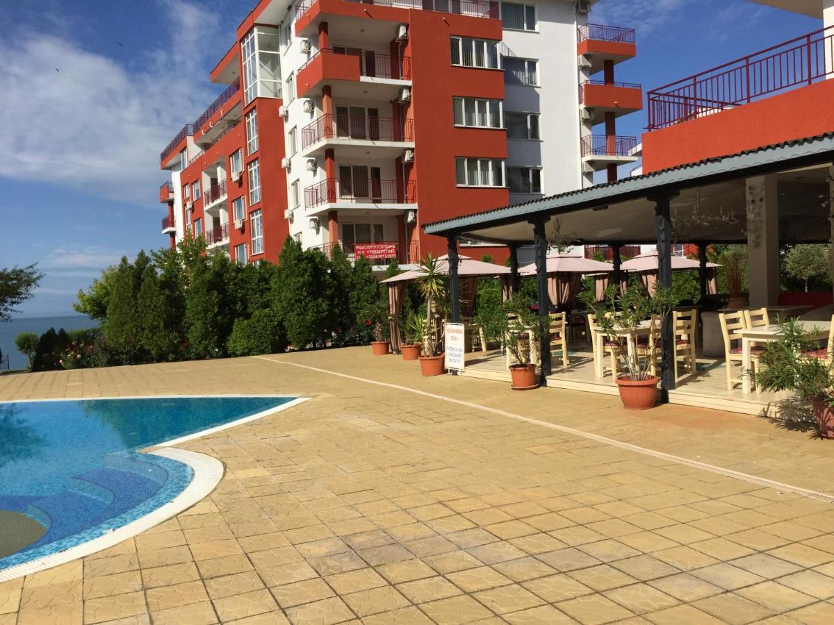Single Private Apartments In Marina View Fort Beach Sveti Vlas Ngoại thất bức ảnh